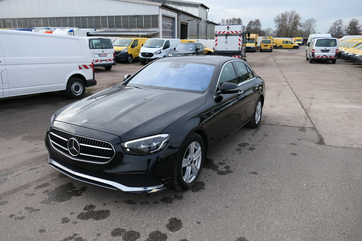 MERCEDES-BENZ E 220 d AVANTGARDE KLIMA - סדאן: תמונה 1 MERCEDES-BENZ E 220 d AVANTGARDE KLIMA - סדאן: תמונה 1