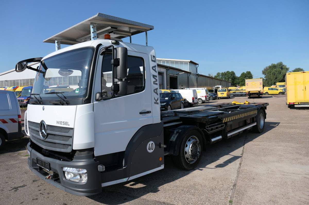 MERCEDES-BENZ Kamag Wiesel WBH 25 Wiesel Umsetzfahrzeug - מוביל מכולות/ משאית החלפת גוף: תמונה 1 MERCEDES-BENZ Kamag Wiesel WBH 25 Wiesel Umsetzfahrzeug - מוביל מכולות/ משאית החלפת גוף: תמונה 1