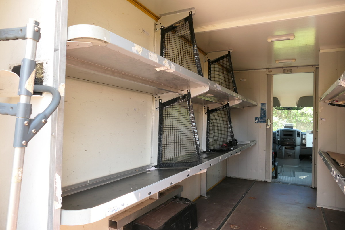 כלי רכב מסחרי עם תיבה MERCEDES-BENZ SPRINTER 310 CDI MAXI EURO-5 KOFFER REGALE KAMER: תמונה 9