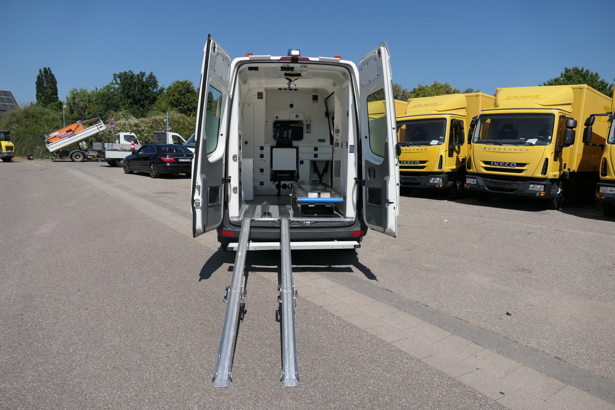 אמבולנס MERCEDES-BENZ Sprinter 316 CDI Klima Rettungswagen: תמונה 9