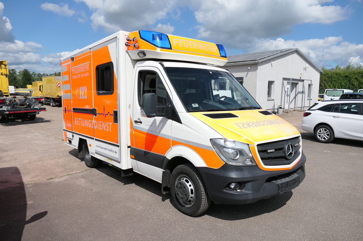 MERCEDES-BENZ Sprinter 519 CDI Klima Krankenwagen Fahrtec Aufb - אמבולנס: תמונה 1 MERCEDES-BENZ Sprinter 519 CDI Klima Krankenwagen Fahrtec Aufb - אמבולנס: תמונה 1