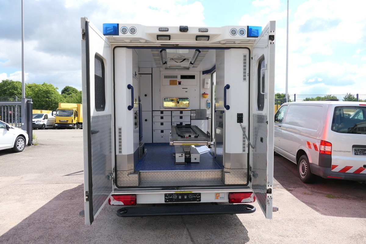 MERCEDES-BENZ Sprinter 519 CDI Klima Krankenwagen Fahrtec Aufb - אמבולנס: תמונה 5 MERCEDES-BENZ Sprinter 519 CDI Klima Krankenwagen Fahrtec Aufb - אמבולנס: תמונה 5
