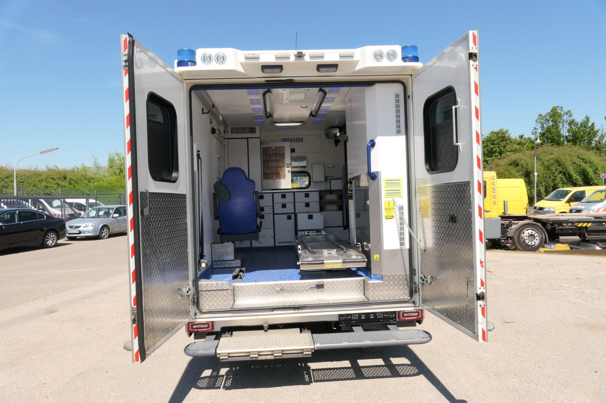 MERCEDES-BENZ Sprinter 519 CDI Klima Krankenwagen - אמבולנס: תמונה 5 MERCEDES-BENZ Sprinter 519 CDI Klima Krankenwagen - אמבולנס: תמונה 5