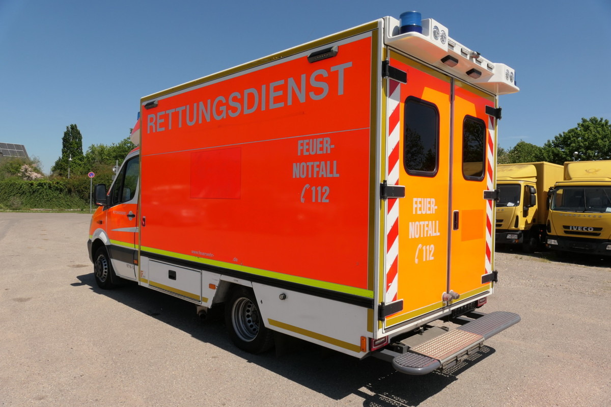 MERCEDES-BENZ Sprinter 519 CDI Klima Krankenwagen - אמבולנס: תמונה 4 MERCEDES-BENZ Sprinter 519 CDI Klima Krankenwagen - אמבולנס: תמונה 4