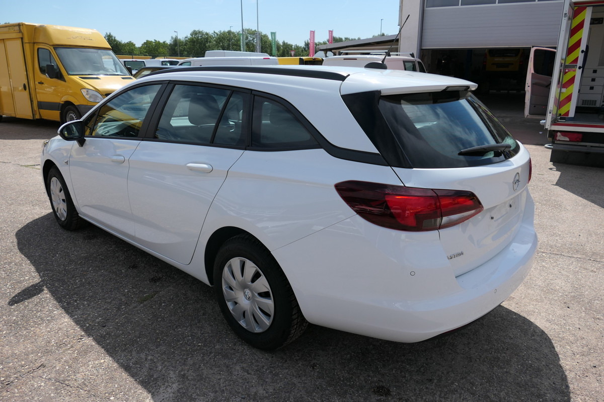 OPEL Astra Sports Tourer 1.5 CDTI KLIMA - מכונית: תמונה 4 OPEL Astra Sports Tourer 1.5 CDTI KLIMA - מכונית: תמונה 4