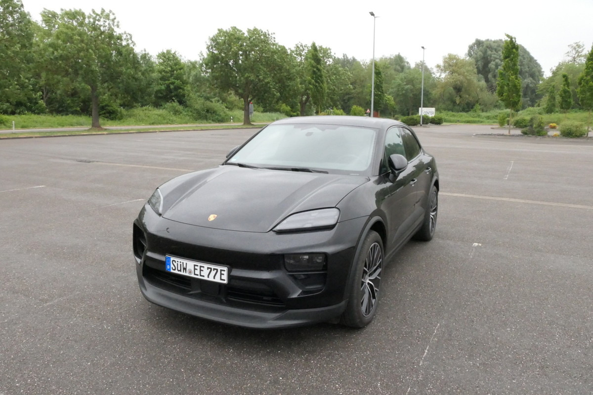 PORSCHE Macan 4 Electric - Bose Soundsystem Kombilimousi - SUV: תמונה 1 PORSCHE Macan 4 Electric - Bose Soundsystem Kombilimousi - SUV: תמונה 1