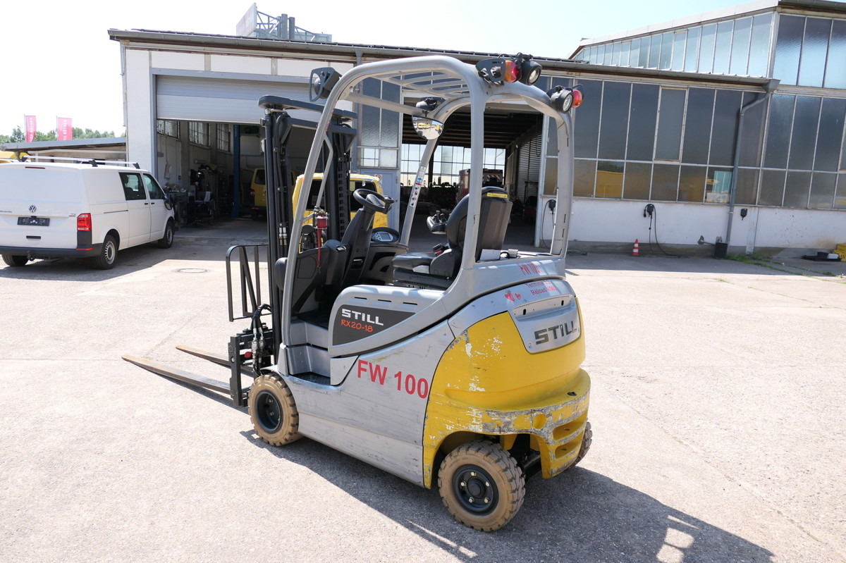 STILL RX 20-18P/H 4-RAD - מלגזה מותקנת על משאית: תמונה 3 STILL RX 20-18P/H 4-RAD - מלגזה מותקנת על משאית: תמונה 3