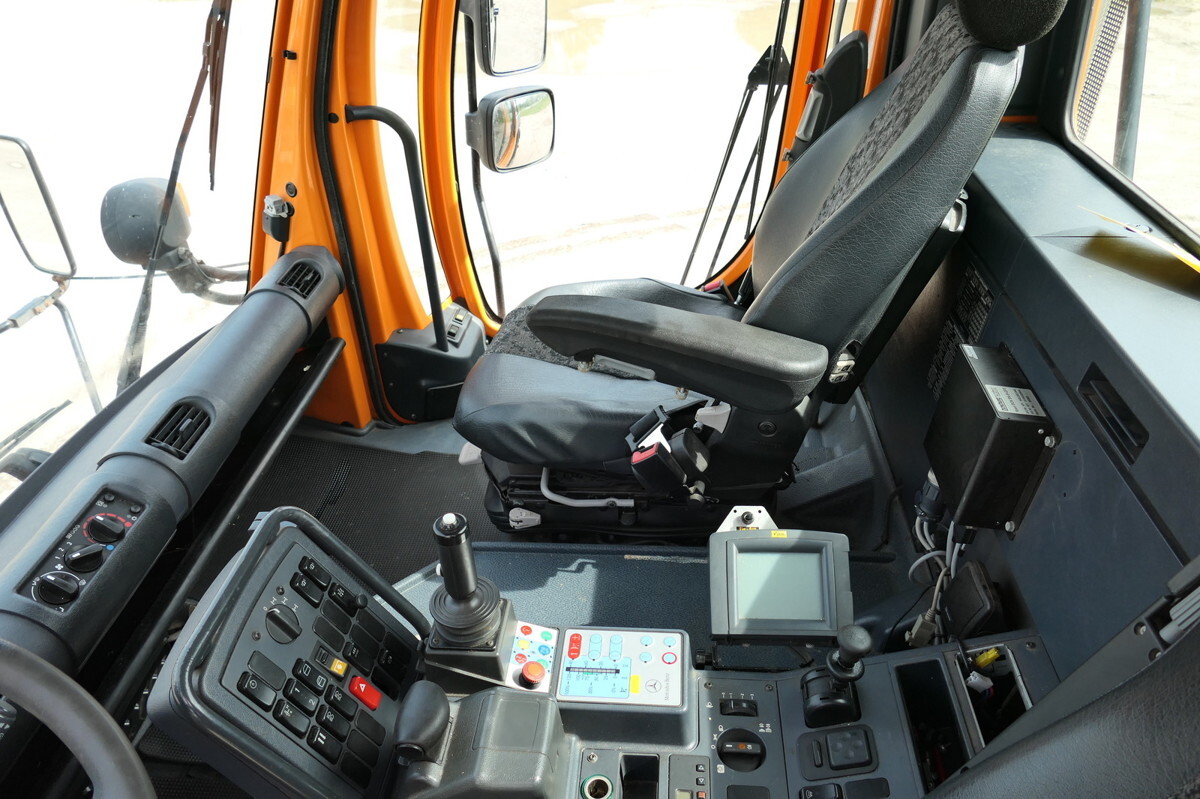 משאית צד נופל/ שטוחה, כלי רכב עירוני/ מיוחד UNIMOG U400  405/12 AHK KLIMA ZAPFWELLE vorn SFZ KOMMUN: תמונה 14