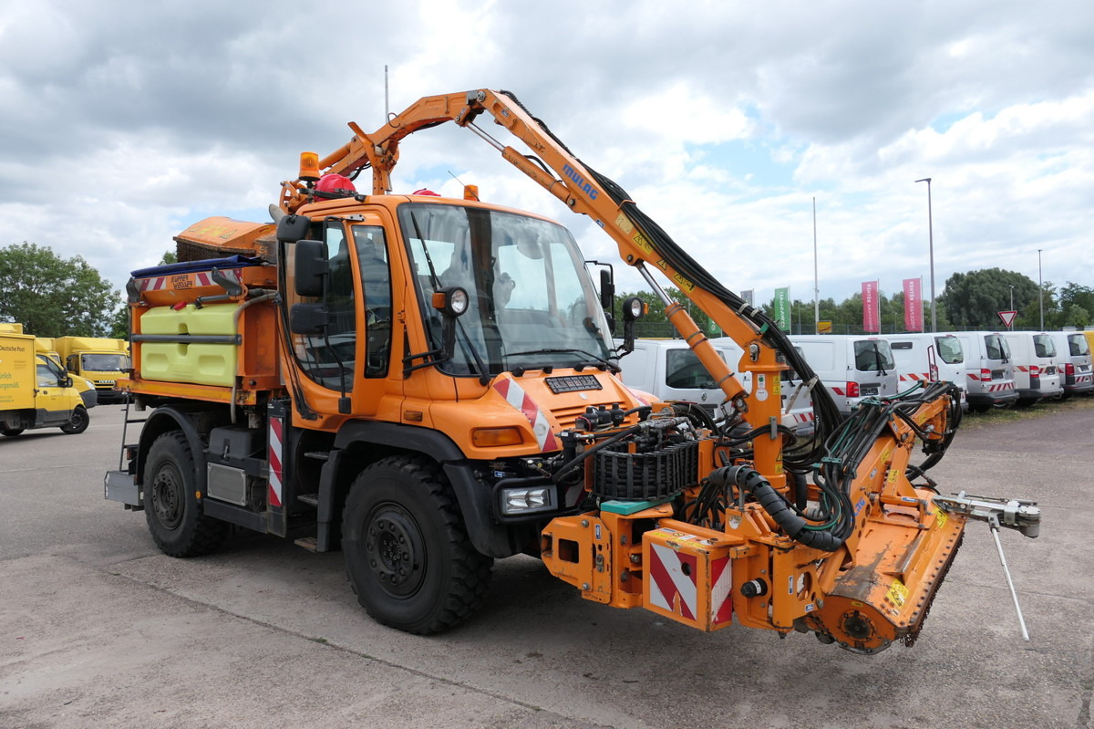 UNIMOG U400 405/12 - מזהיר: תמונה 3 UNIMOG U400 405/12 - מזהיר: תמונה 3