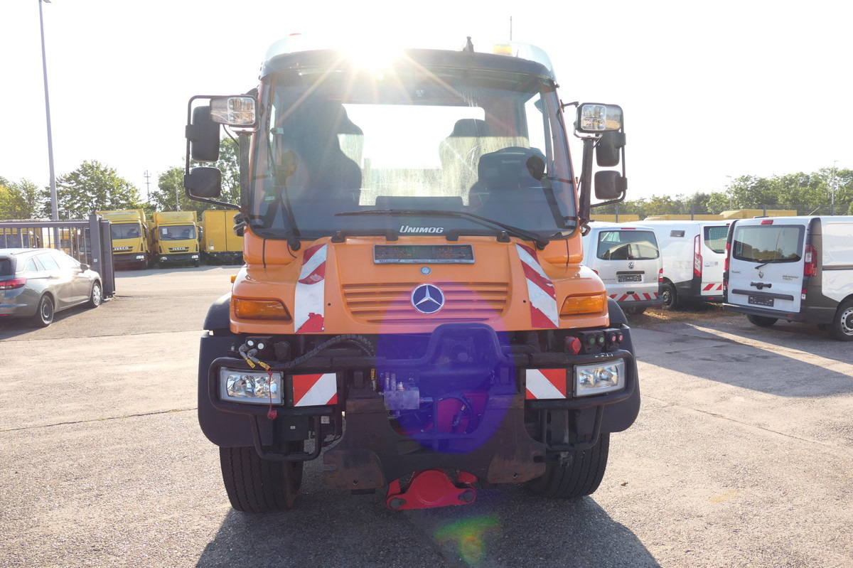 UNIMOG U400 Euro5 Typ 405 VarioPilot 6 Zylinder SFZ KOM - מזהיר: תמונה 3 UNIMOG U400 Euro5 Typ 405 VarioPilot 6 Zylinder SFZ KOM - מזהיר: תמונה 3