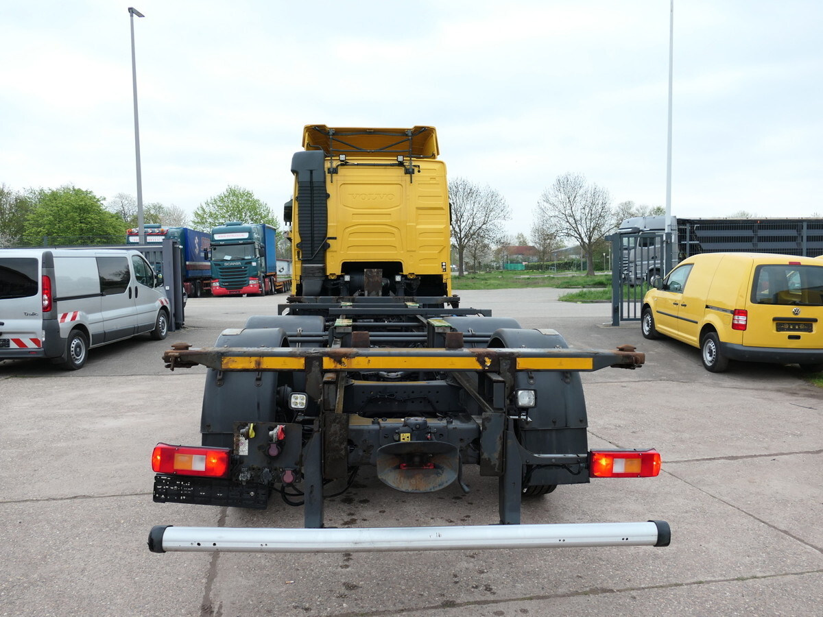 VOLVO FH 26.420 6x2 BDF - משאית תיבה: תמונה 5 VOLVO FH 26.420 6x2 BDF - משאית תיבה: תמונה 5