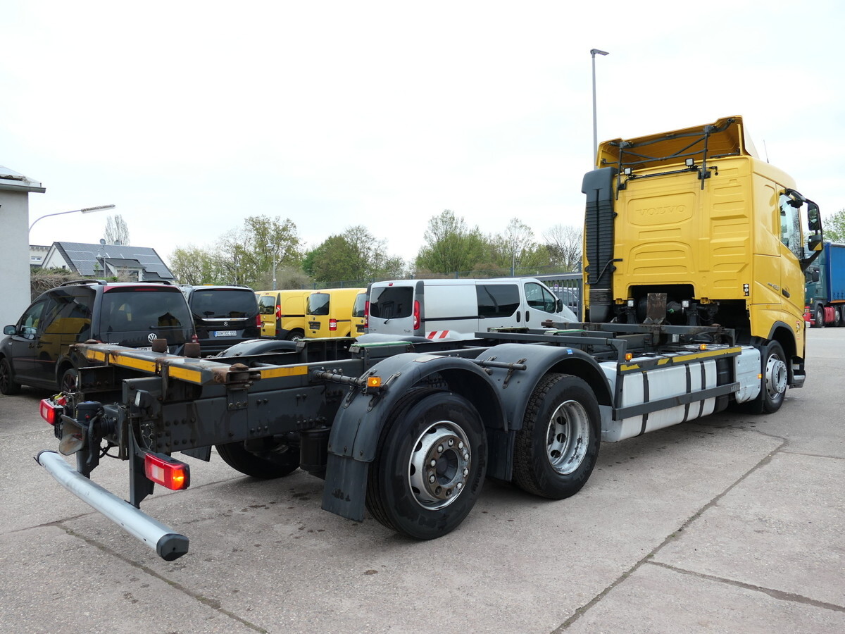 VOLVO FH 26.420 6x2 BDF - משאית תיבה: תמונה 4 VOLVO FH 26.420 6x2 BDF - משאית תיבה: תמונה 4