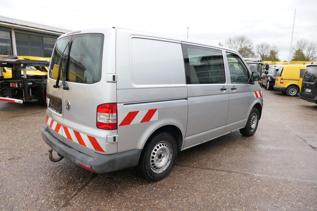 VW T5 Transporter 2.0 TDI 2-Sitzer 4 Motion AHK KLI - כלי רכב מסחרי קטן: תמונה 4 VW T5 Transporter 2.0 TDI 2-Sitzer 4 Motion AHK KLI - כלי רכב מסחרי קטן: תמונה 4
