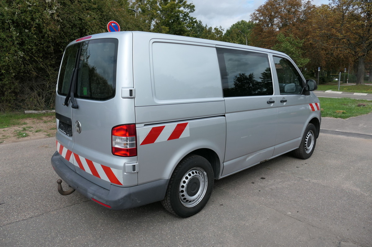 VW T5 Transporter 2.0 TDI 4Motion Flügeltür Klima A - כלי רכב מסחרי קטן: תמונה 4 VW T5 Transporter 2.0 TDI 4Motion Flügeltür Klima A - כלי רכב מסחרי קטן: תמונה 4