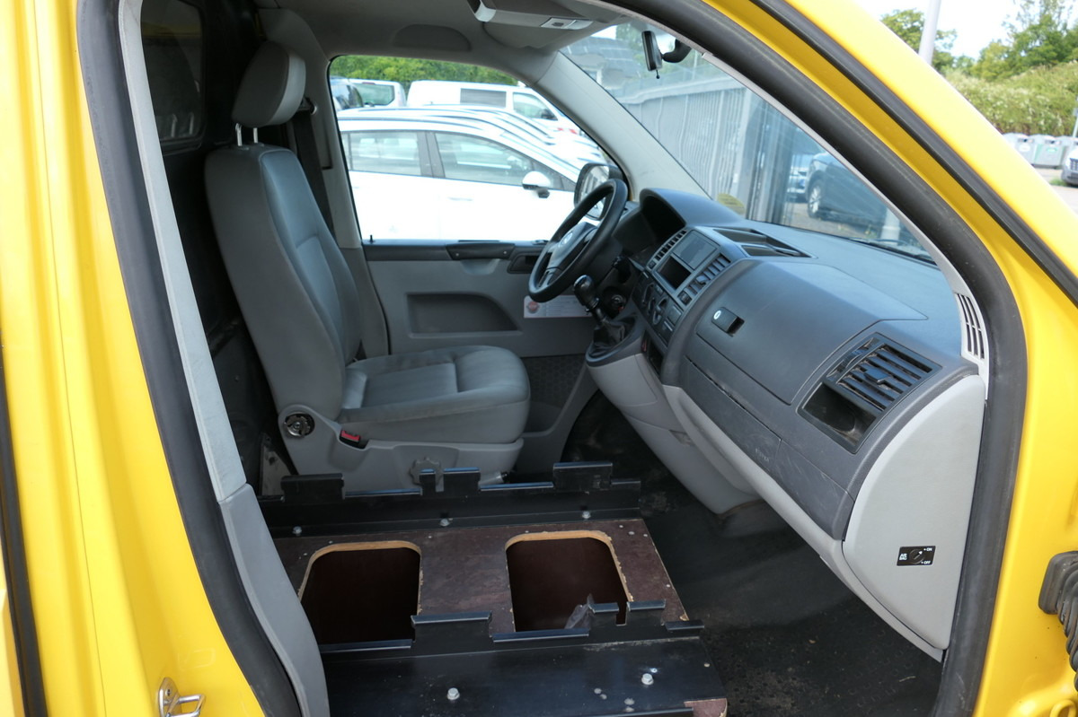 VW T5 Transporter 2.0 TDI EURO-5 2xSCHIEBETÜR PARKT - כלי רכב מסחרי קטן: תמונה 5 VW T5 Transporter 2.0 TDI EURO-5 2xSCHIEBETÜR PARKT - כלי רכב מסחרי קטן: תמונה 5