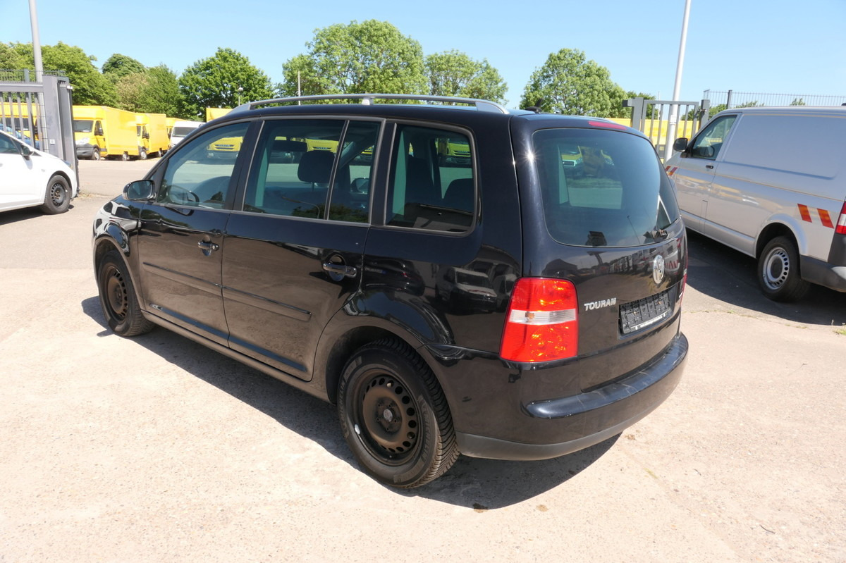 VW Touran Trendline - מכונית: תמונה 4 VW Touran Trendline - מכונית: תמונה 4