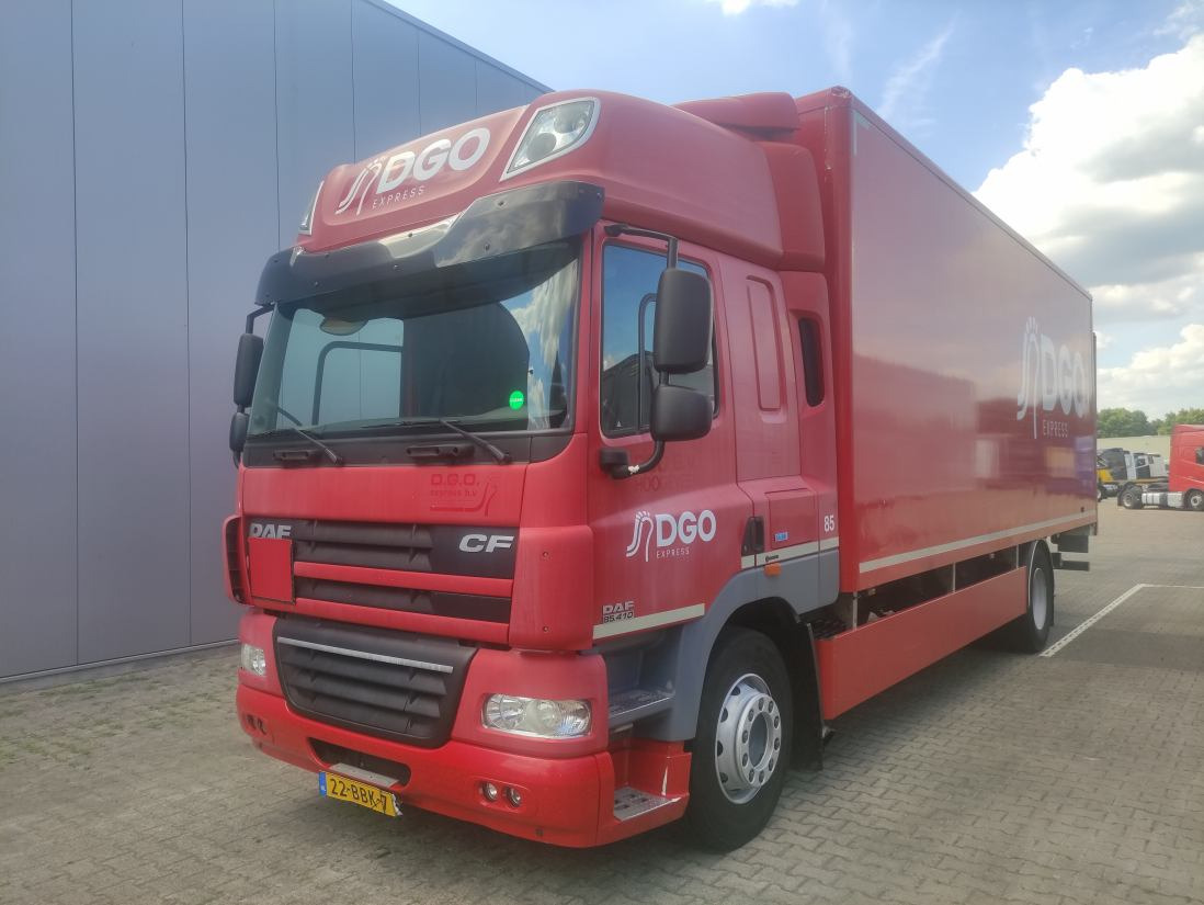 DAF CF 85.410 4x2 Spacecab - משאית תיבה: תמונה 1 DAF CF 85.410 4x2 Spacecab - משאית תיבה: תמונה 1