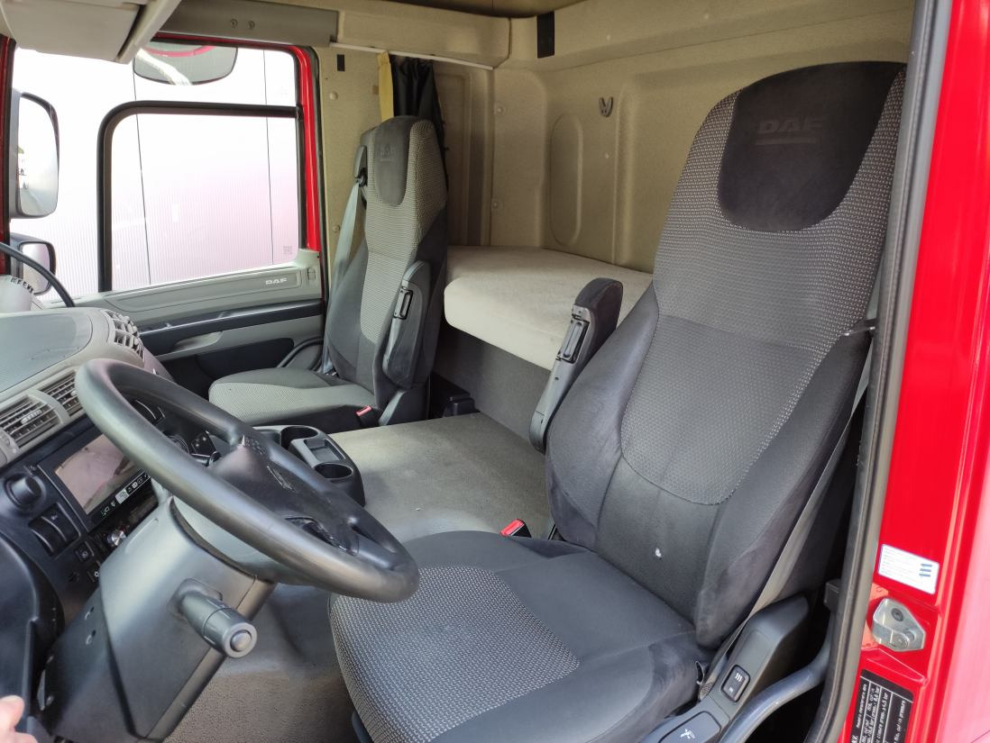 DAF CF 85.410 4x2 Spacecab - משאית תיבה: תמונה 5 DAF CF 85.410 4x2 Spacecab - משאית תיבה: תמונה 5