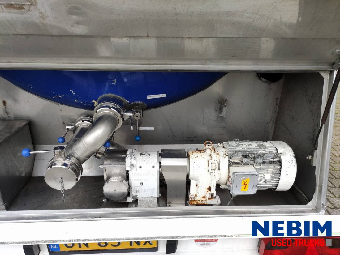 Feldbinder TSA 33.3-3 Unibloc pump electr - 3 comp. 8.000 / 2 2.500 / 3.000 Ltr. - סמיטריילר מכל: תמונה 3 Feldbinder TSA 33.3-3 Unibloc pump electr - 3 comp. 8.000 / 2 2.500 / 3.000 Ltr. - סמיטריילר מכל: תמונה 3