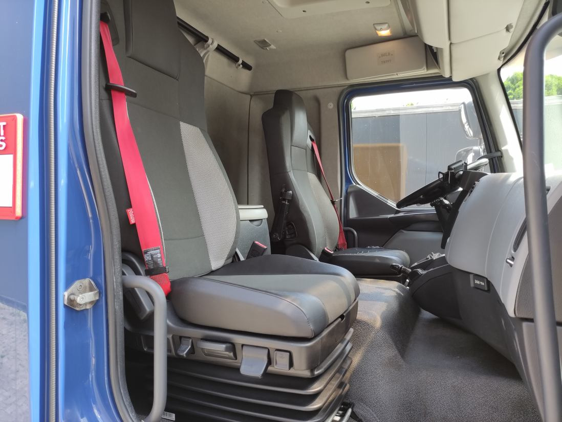 משאית תיבה Renault D 14 240 4X2 - 319.854Km: תמונה 6