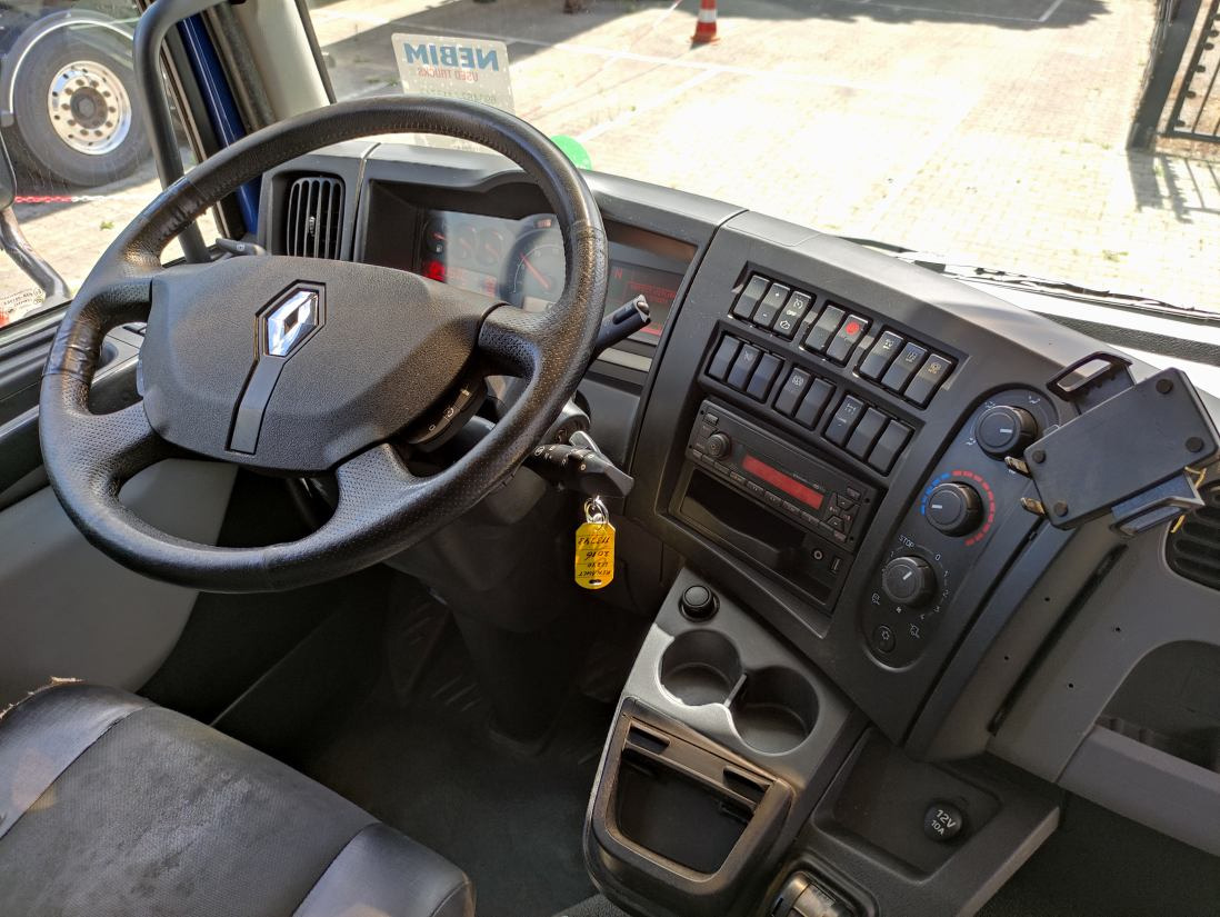 משאית תיבה Renault D 14 240 4X2 - 319.854Km: תמונה 7
