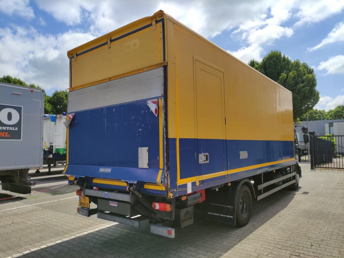 Renault D 14 240 4X2 - 319.854Km - משאית תיבה: תמונה 2 Renault D 14 240 4X2 - 319.854Km - משאית תיבה: תמונה 2