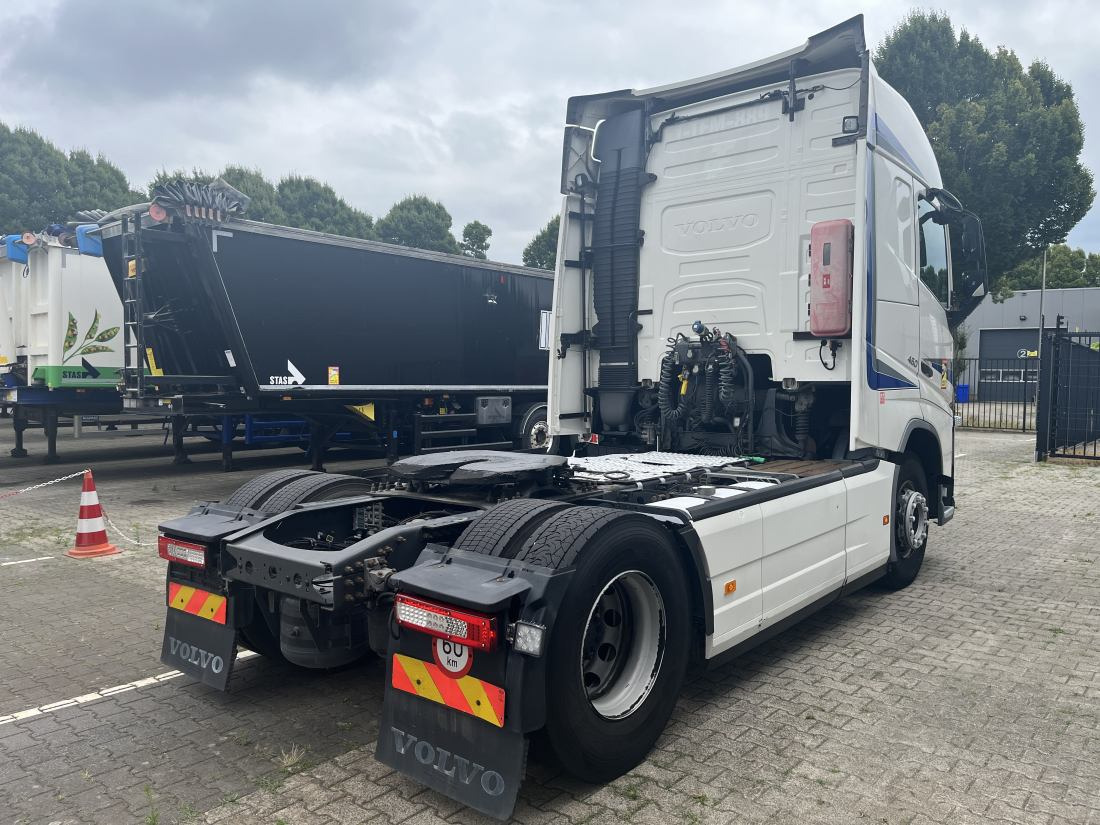 Volvo FH 460 4X2 Globetrotter - 604.000 Km. ADR - יחידת טרקטור: תמונה 2 Volvo FH 460 4X2 Globetrotter - 604.000 Km. ADR - יחידת טרקטור: תמונה 2