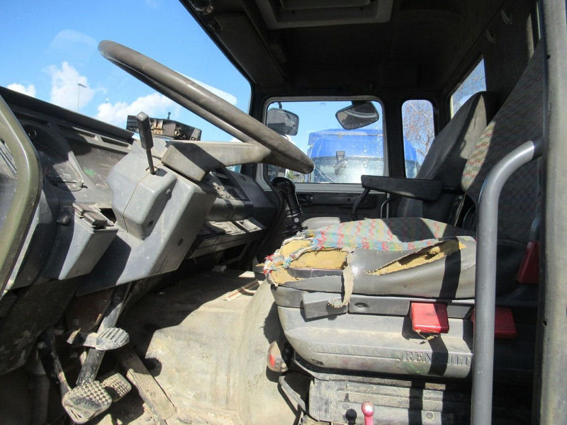 Renault G300 - משאית צד נופל/ שטוחה, משאית מנוף: תמונה 3 Renault G300 - משאית צד נופל/ שטוחה, משאית מנוף: תמונה 3