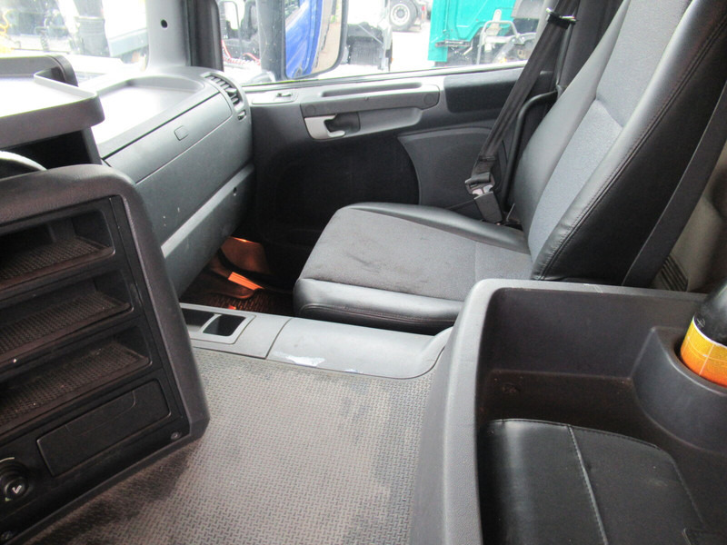 משאית וילונות צד Scania p310: תמונה 15