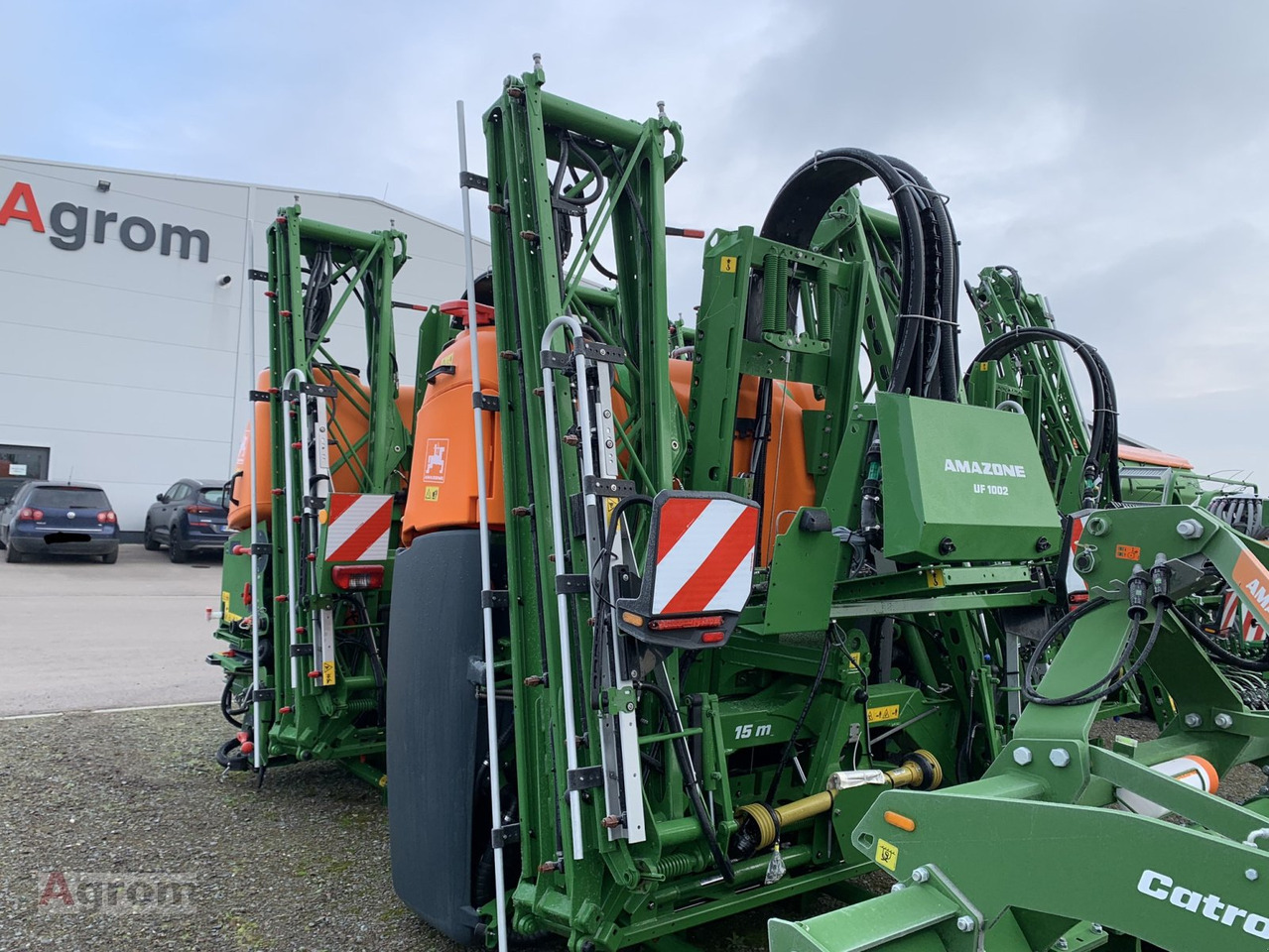 Amazone UF 1002 - מרסס מותקן על טרקטור: תמונה 1 Amazone UF 1002 - מרסס מותקן על טרקטור: תמונה 1