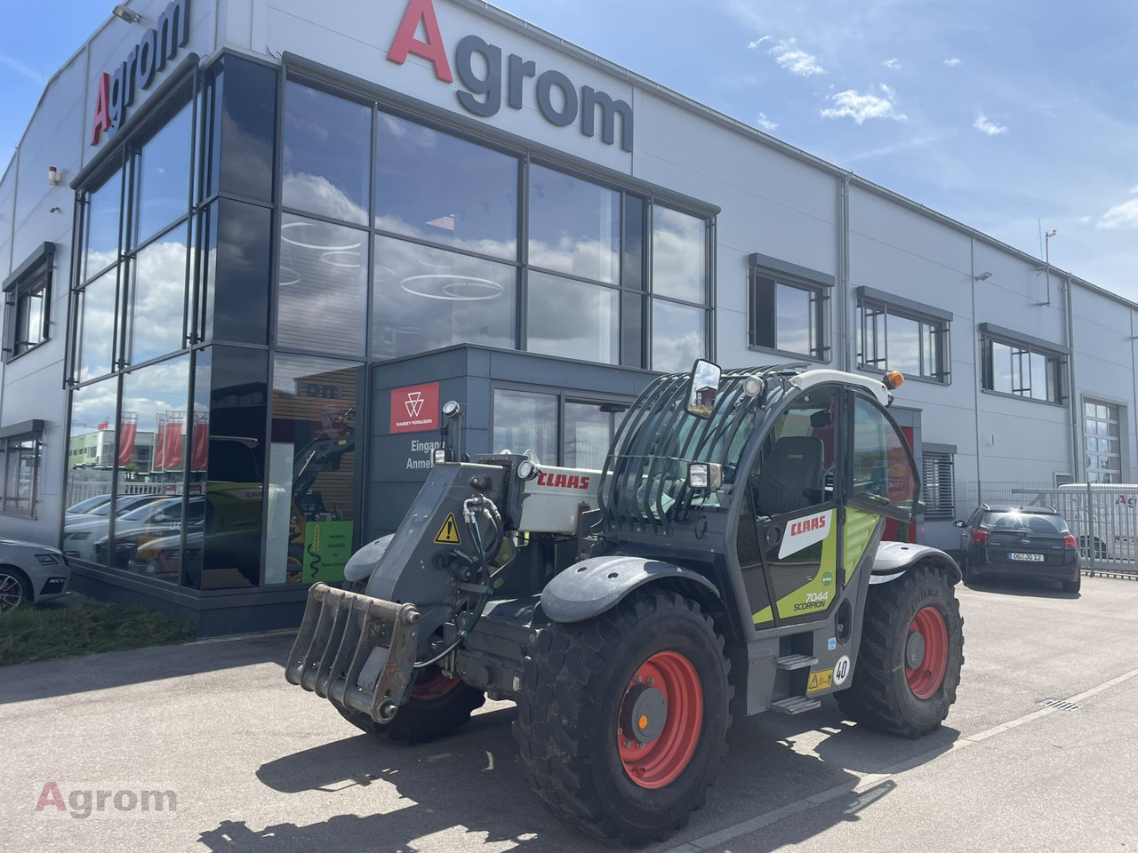 CLAAS Scorpion 7044 - מפעיל טלסקופי: תמונה 1 CLAAS Scorpion 7044 - מפעיל טלסקופי: תמונה 1