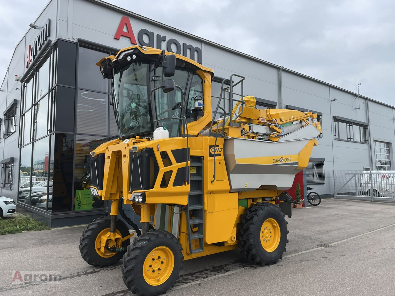 Gregoire GM 7.4 - מכונת קצירת ענבים: תמונה 1 Gregoire GM 7.4 - מכונת קצירת ענבים: תמונה 1