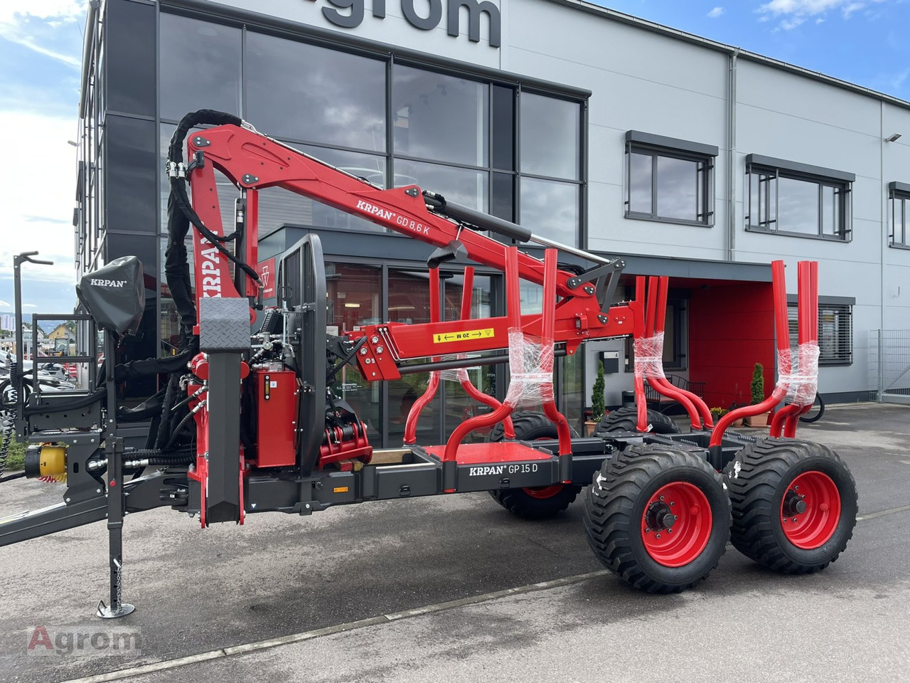 Krpan GP 15 D + Kran 8,6 K - קרון נגרר ליערות: תמונה 2 Krpan GP 15 D + Kran 8,6 K - קרון נגרר ליערות: תמונה 2