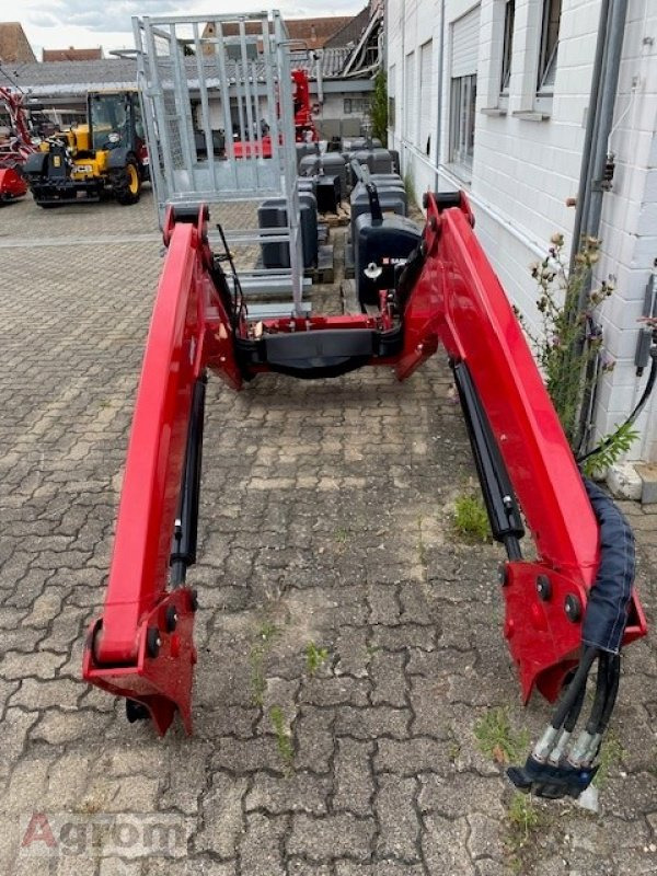 Massey Ferguson 4327 - מעמיס קדמי לטרקטור: תמונה 2 Massey Ferguson 4327 - מעמיס קדמי לטרקטור: תמונה 2