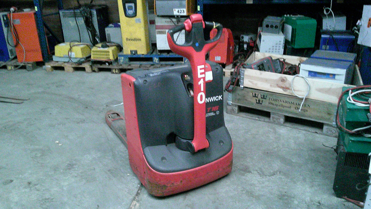 LINDE T16 - משאית משטחים: תמונה 4 LINDE T16 - משאית משטחים: תמונה 4