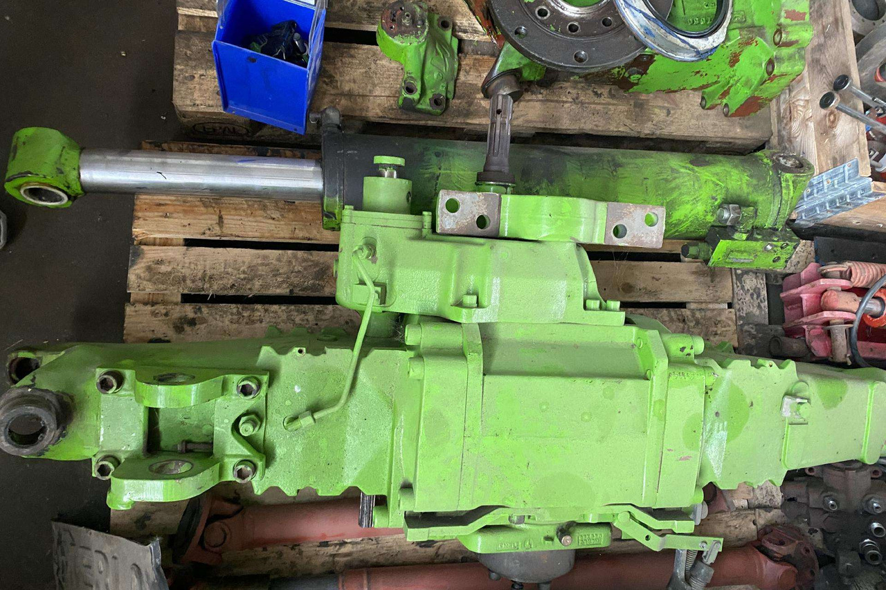 Merlo Merlo - מכסה מנוע עבור מכונה חקלאית: תמונה 4 Merlo Merlo - מכסה מנוע עבור מכונה חקלאית: תמונה 4