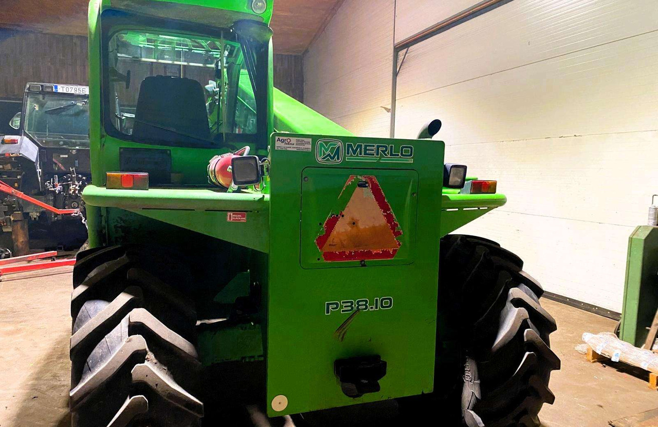 Merlo P38.10 Turbo Farmer - מפוח שלג: תמונה 5 Merlo P38.10 Turbo Farmer - מפוח שלג: תמונה 5