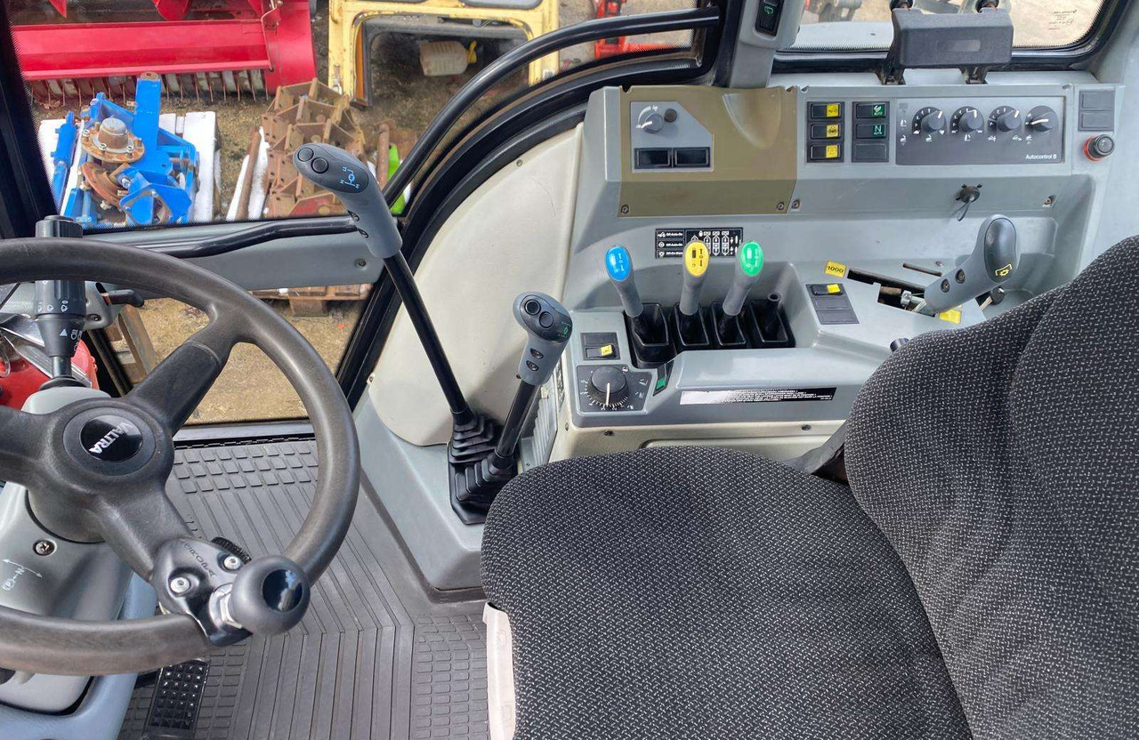 Valtra T160 - טרקטור חקלאי: תמונה 5 Valtra T160 - טרקטור חקלאי: תמונה 5
