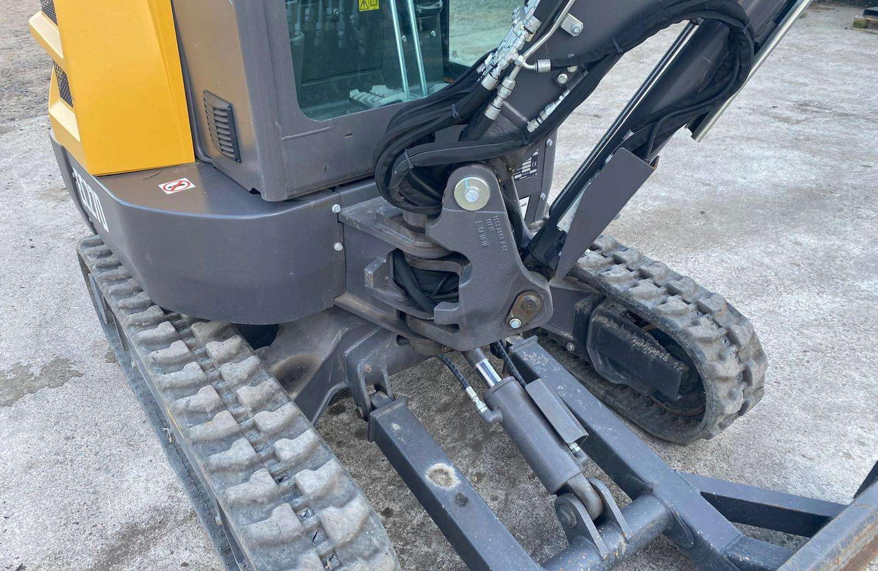 Volvo EC27D - מחפר: תמונה 4 Volvo EC27D - מחפר: תמונה 4