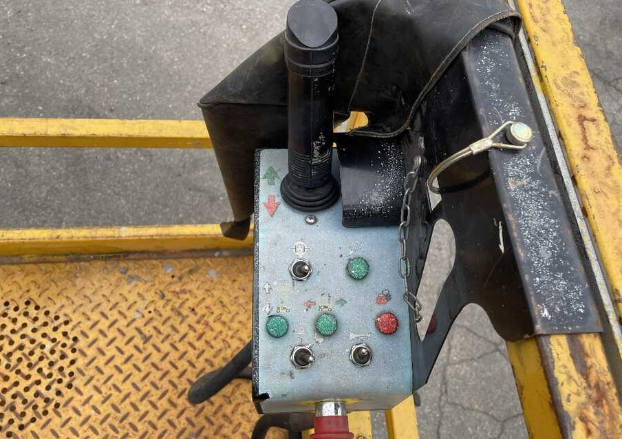 HAULOTTE COMPACT 12 RTE Batterie NUOVE - מעלית מספריים: תמונה 4 HAULOTTE COMPACT 12 RTE Batterie NUOVE - מעלית מספריים: תמונה 4