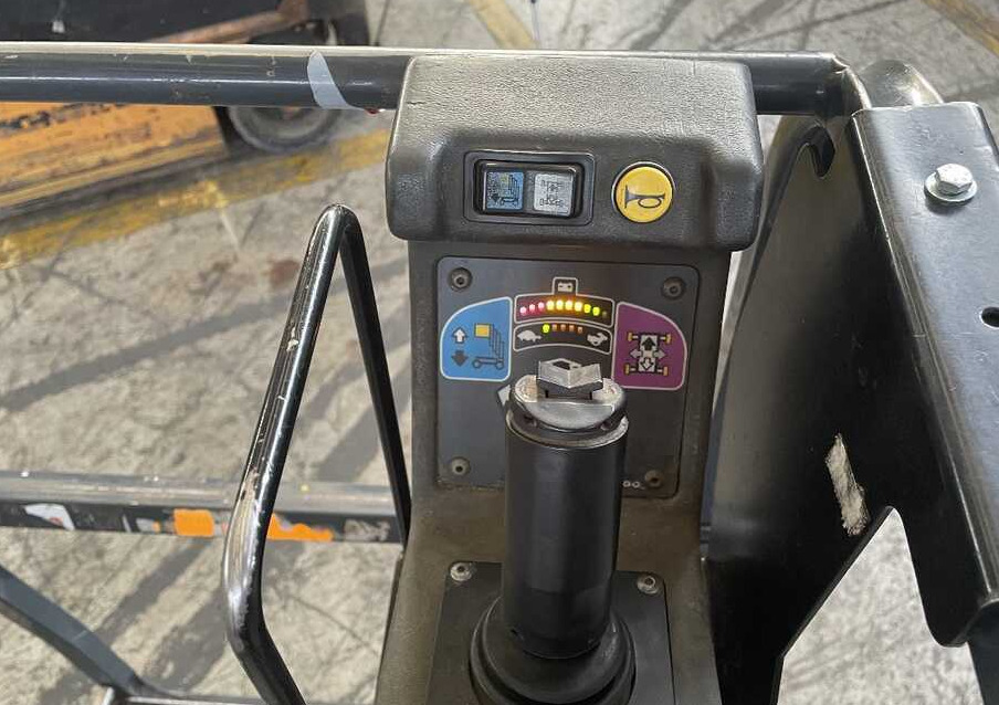 JLG 15 MVL - מעלית מספריים: תמונה 3 JLG 15 MVL - מעלית מספריים: תמונה 3