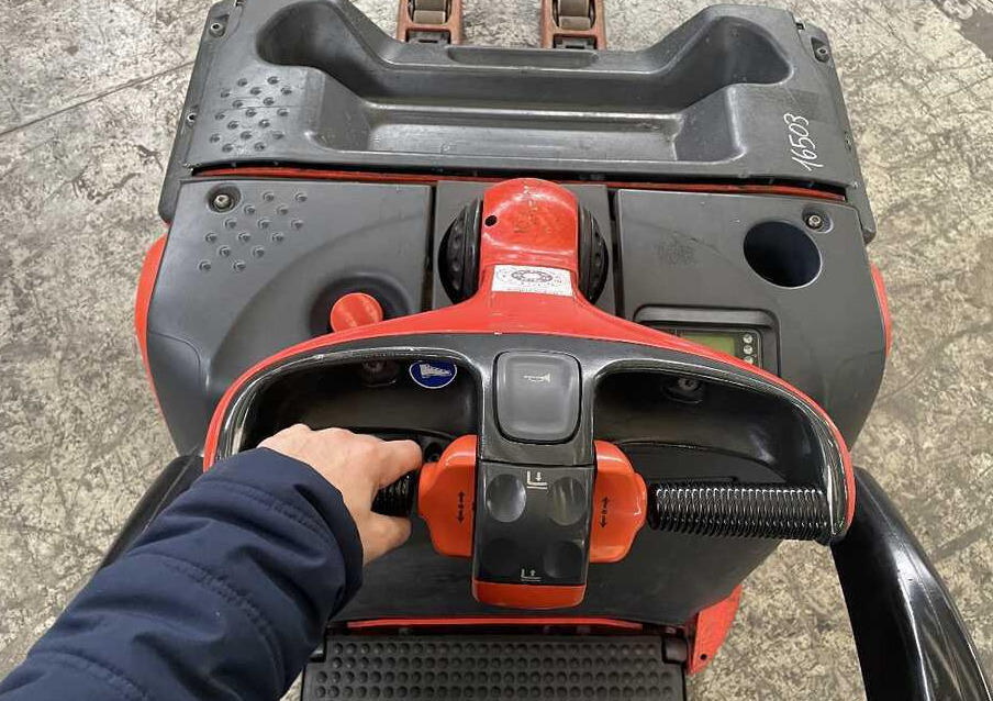 Linde T 20 AP -131 (batt. 2020) - משאית משטחים: תמונה 3 Linde T 20 AP -131 (batt. 2020) - משאית משטחים: תמונה 3