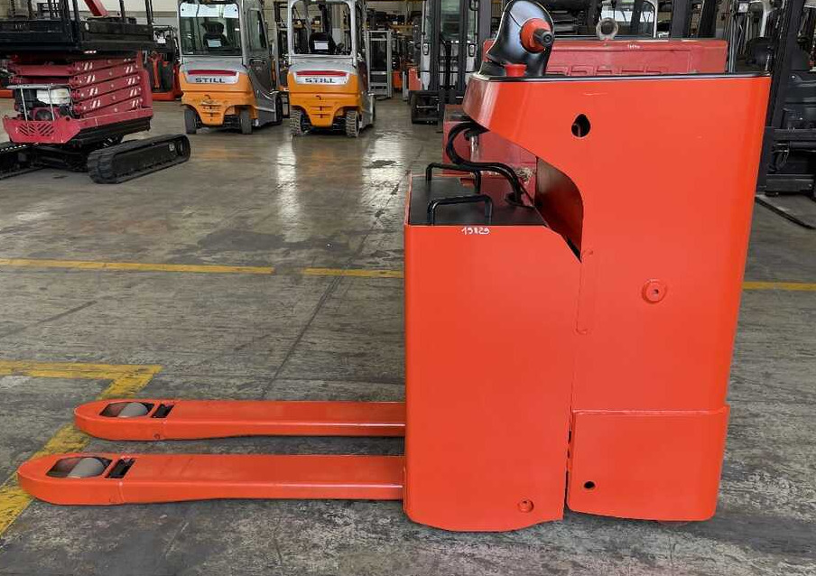 Linde T 20 SF/144 - משאית משטחים: תמונה 2 Linde T 20 SF/144 - משאית משטחים: תמונה 2