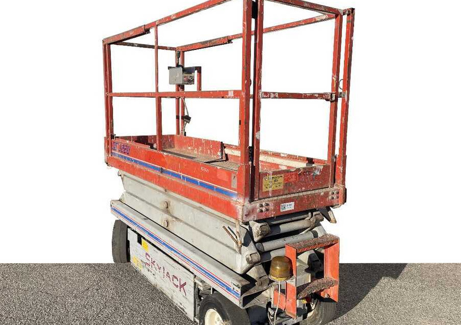 SKYJACK 3220 - מעלית מספריים: תמונה 1 SKYJACK 3220 - מעלית מספריים: תמונה 1