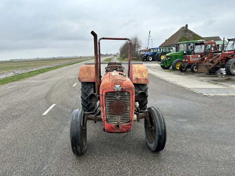 Massey Ferguson 35 - טרקטור חקלאי: תמונה 2 Massey Ferguson 35 - טרקטור חקלאי: תמונה 2