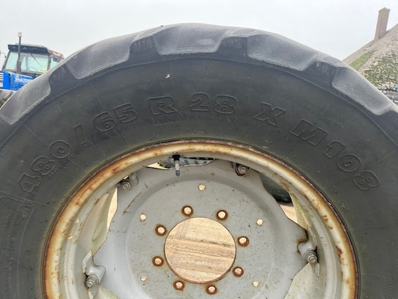 Michelin 480\65 R28 X M100 - חישוק: תמונה 2 Michelin 480\65 R28 X M100 - חישוק: תמונה 2