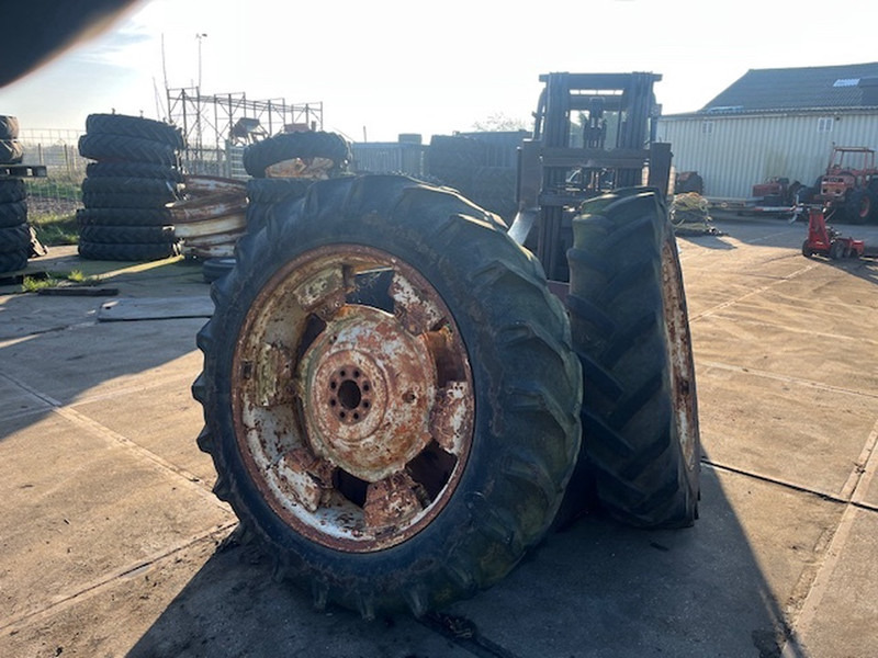 Michelin en goodrich 16.6 R38 - צמיג: תמונה 1 Michelin en goodrich 16.6 R38 - צמיג: תמונה 1