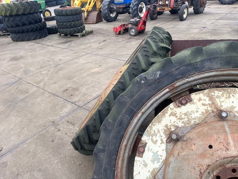 Michelin en kleber 8.3 R44 - חישוק: תמונה 5 Michelin en kleber 8.3 R44 - חישוק: תמונה 5