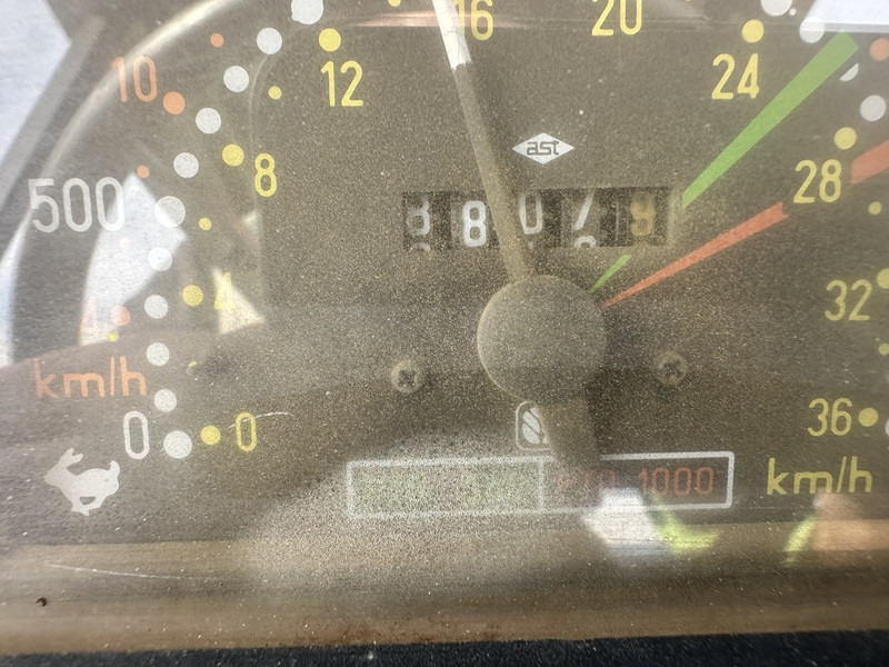 New Holland 110-90 DT - טרקטור חקלאי: תמונה 5 New Holland 110-90 DT - טרקטור חקלאי: תמונה 5