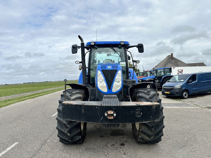 New Holland T7.210 - טרקטור חקלאי: תמונה 2 New Holland T7.210 - טרקטור חקלאי: תמונה 2